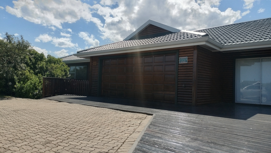 6 Bedroom Property for Sale in Nature On Sea Western Cape